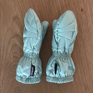Patagonia baby puff mittens 3-6 months